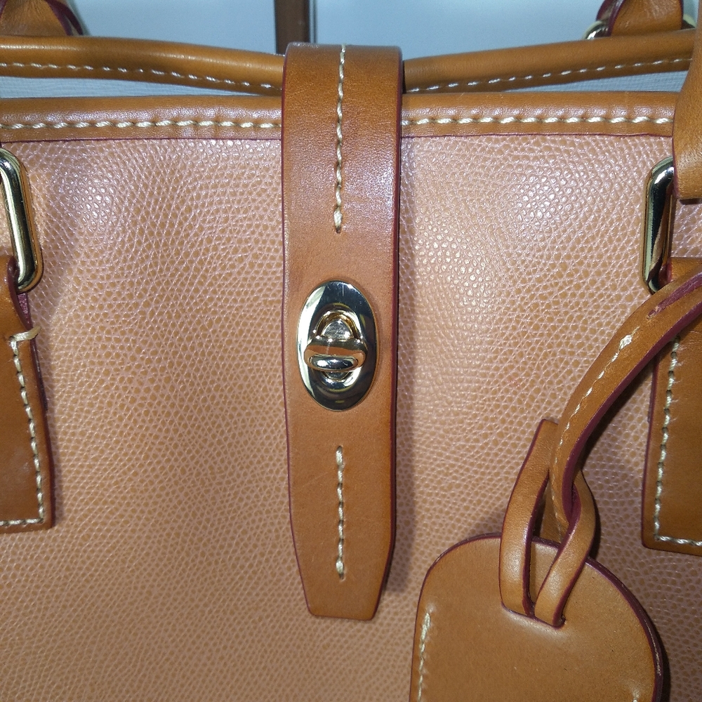 Authentic Dooney & Bourke Shelby Shopper Carmel/Tan Leather Tote and Wallet Set - Picture 8 of 16